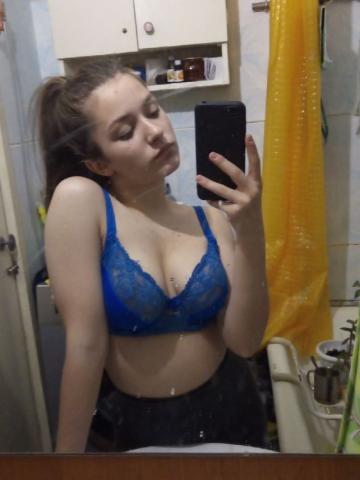 Проститутка Лея